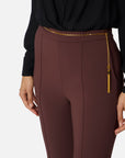 Elisabetta Franchi Pantaloni in Crêpe con Catena Gioiello Merlot