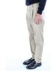 Berwich Pantalone Retro con Fibbie Laterali e Pences in Gabardina Uomo Beige