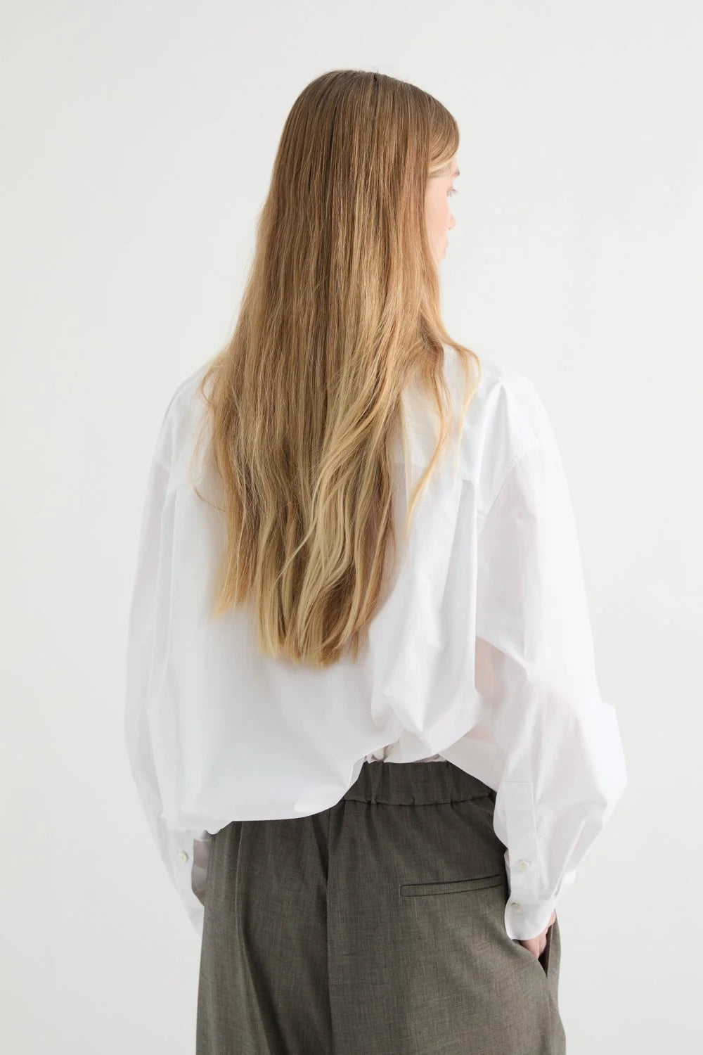 MEIMEIJ   CAMICIA CON PERLE APPLICATE SUL COLLETTO