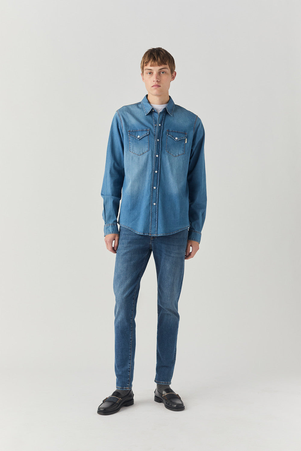 ROY ROGER'S   JEANS 517 WASH 81